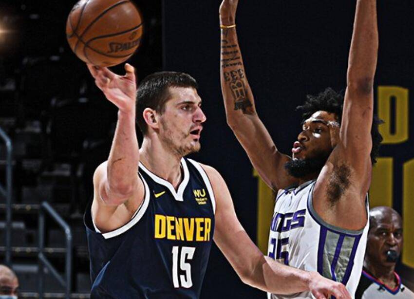 湖人队伍的 湖人队伍的