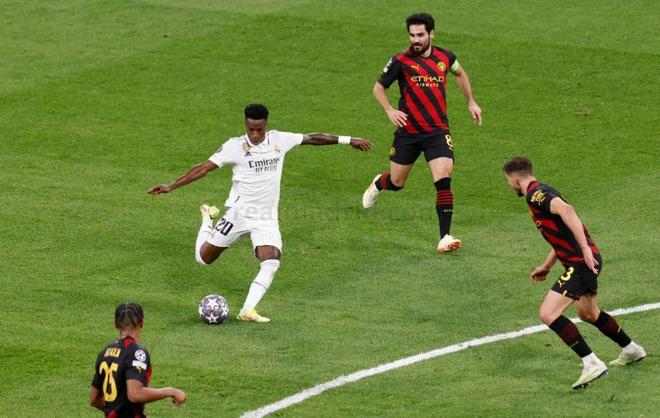 曾经以稳健 曾经以稳健