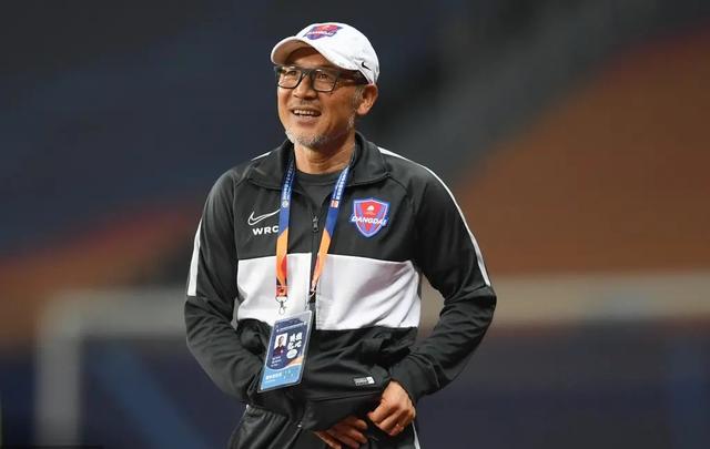 中国足球的 中国足球的