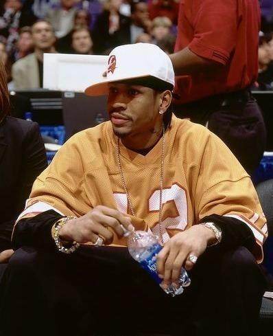 葡萄牙两名伤员离队 大巴黎希望他俩明年2月欧冠复出