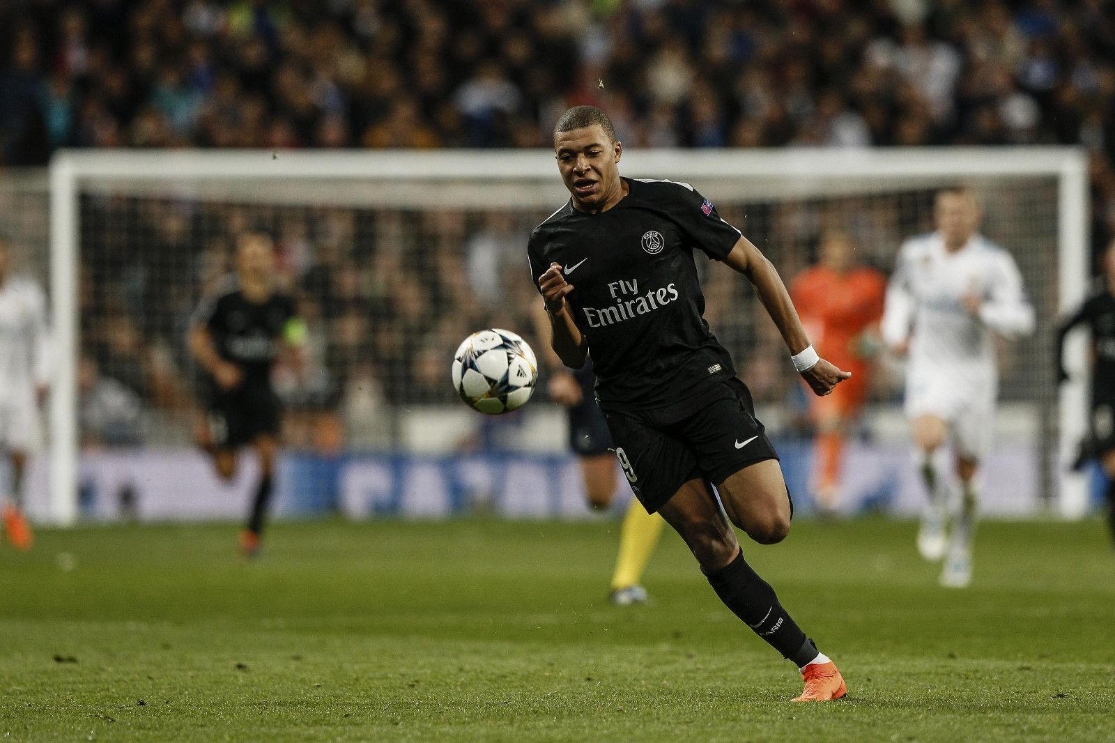 浓眉顺势外 浓眉顺势外